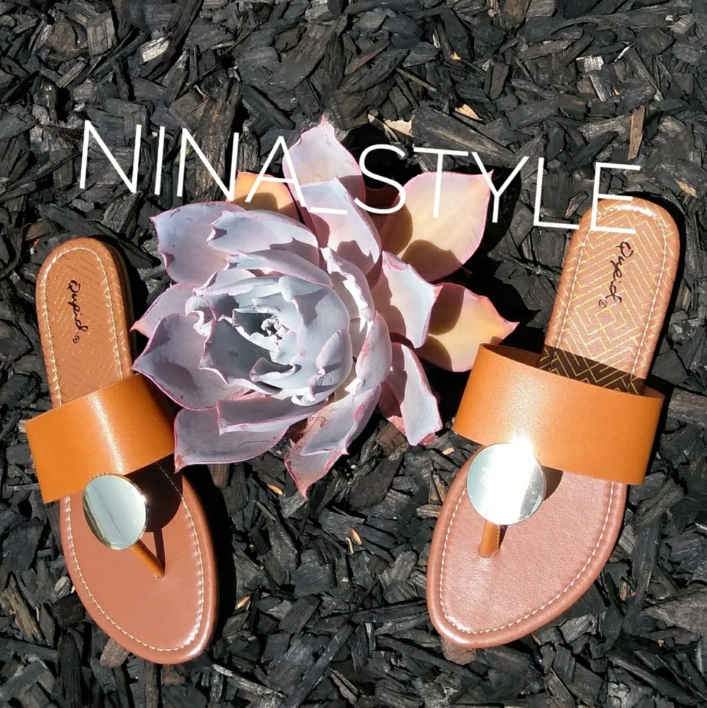 SALE NEW Vegan Gold Round Metal Sandal - Picture 6 of 6